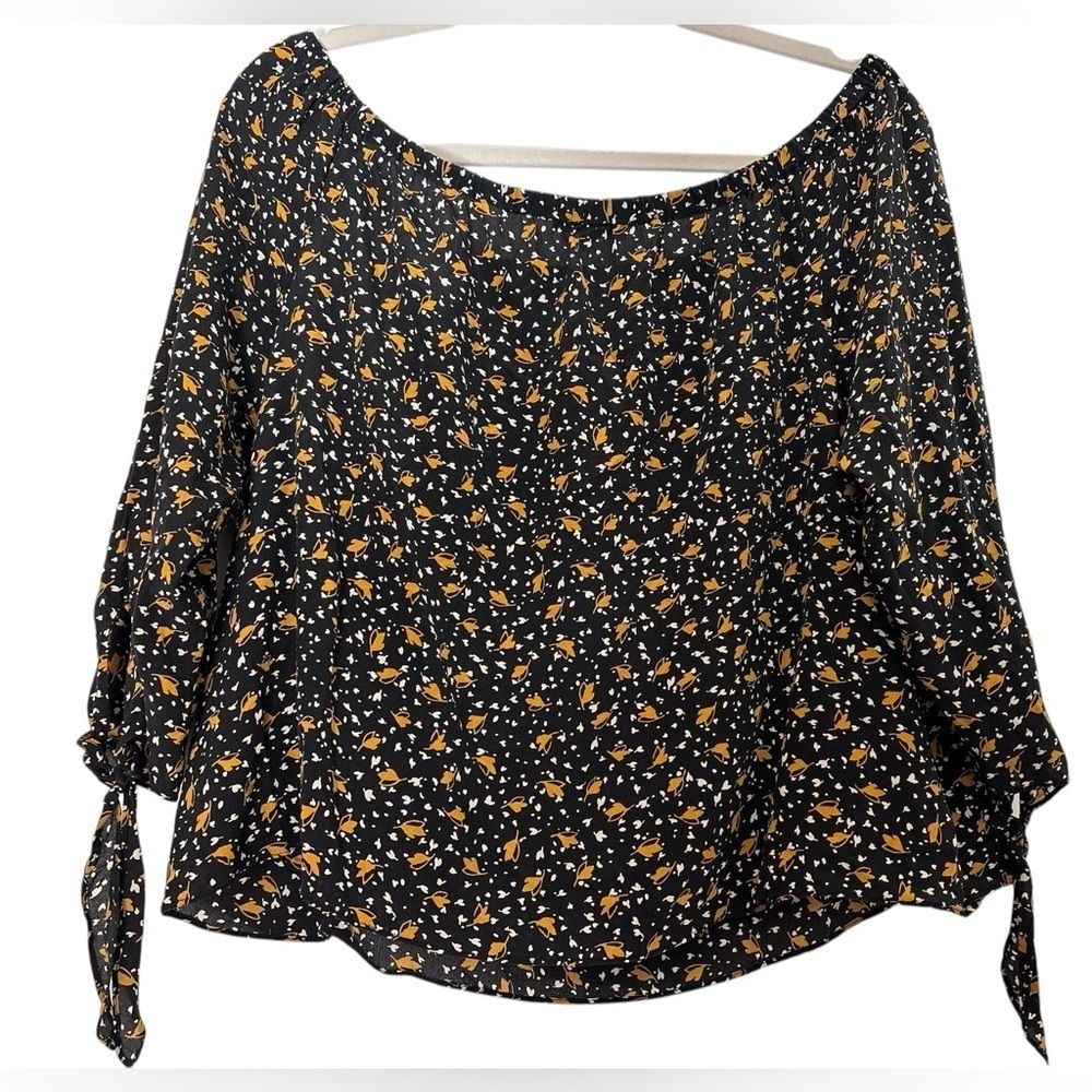 MADEWELL silk top, off shoulder,sz Medium, 3/4 sleeve with ties, black with gold